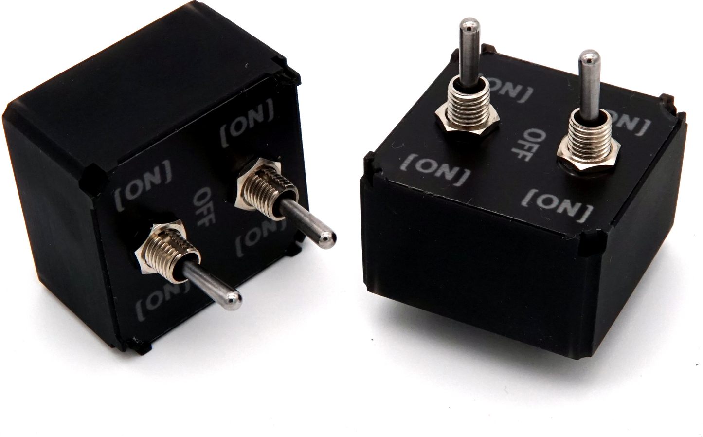 Small Dual Toggle Switches (Beta)