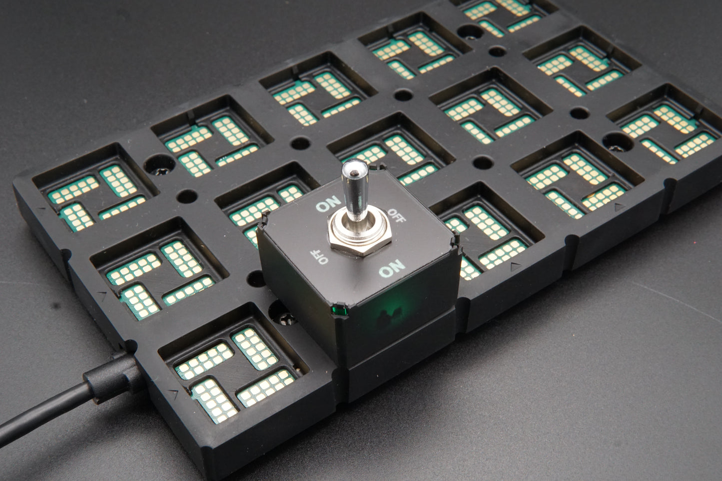 Large Toggle Switch (Beta)